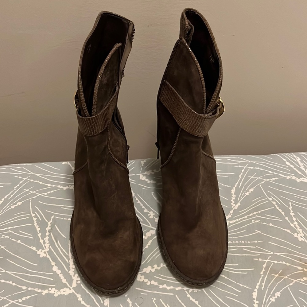 Brown suede wedge booties